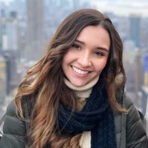 Meet your Posher, Daniela